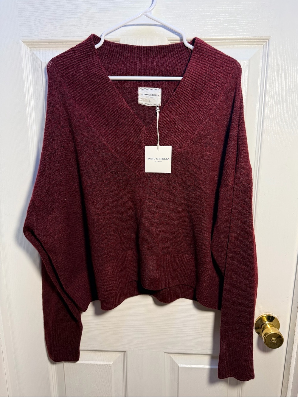 Soho & Stella Women's Burgundy V-Neck Sweater